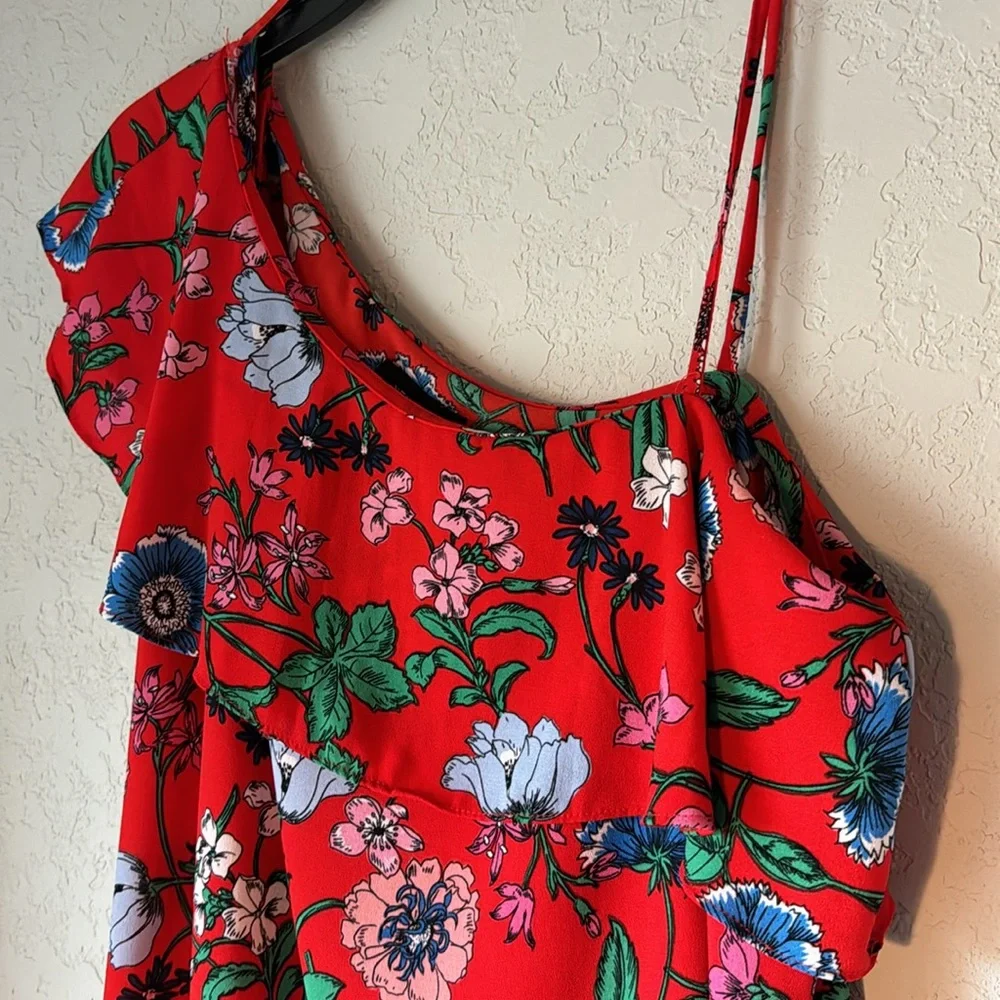 Red Floral Asymmetrical Hem Blouse | Size 10 | New Look | Boho/Casual - Picture 2 of 5